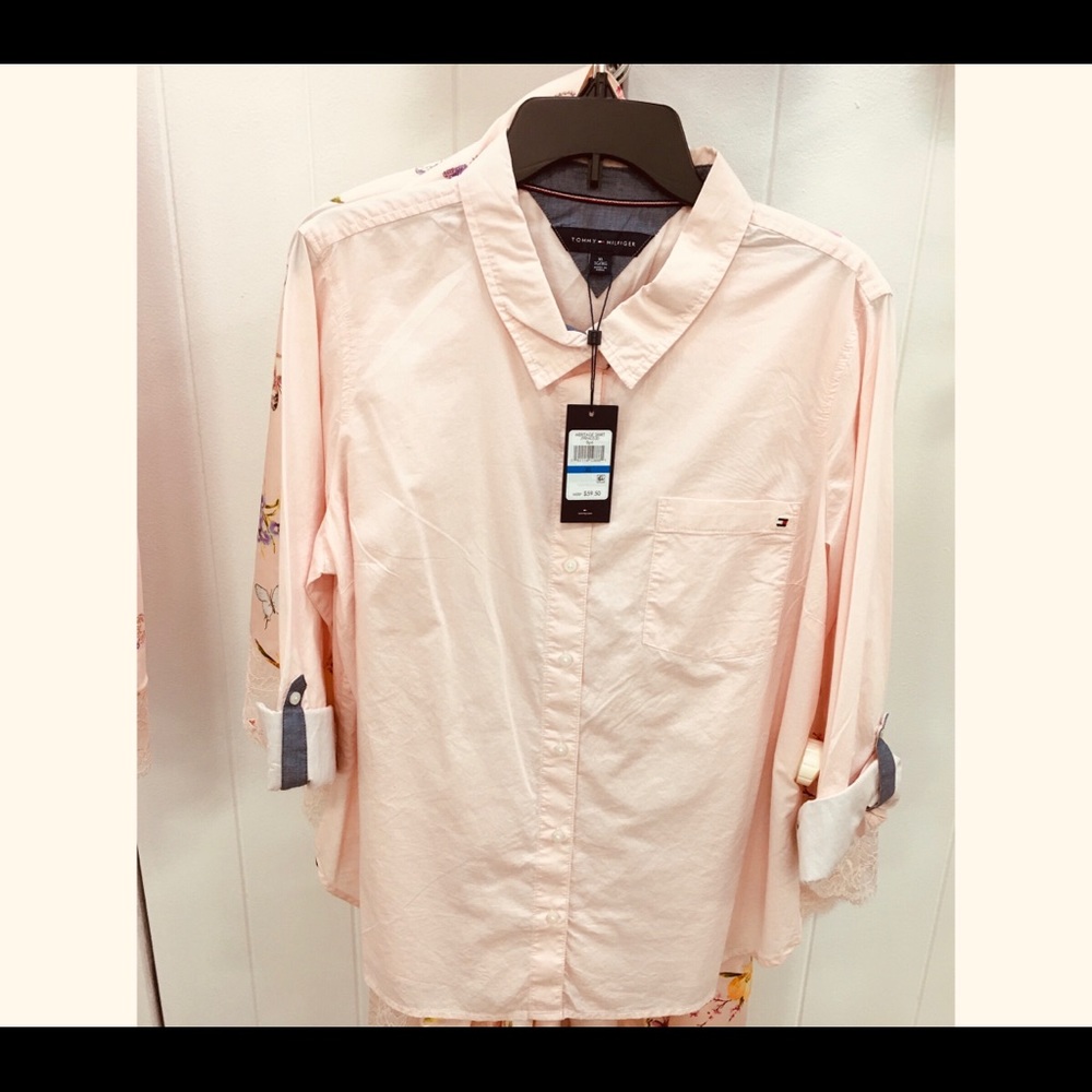 Spring Tommy Hilfiger button down shirt size xL new color light pink.